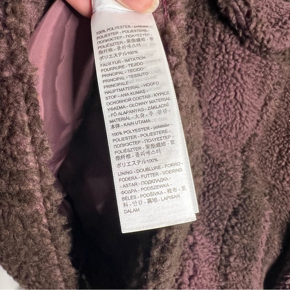 Levi’s COZY VINTAGE RELAXED FIT SHERPA TRUCKER JACKET NWT - Picture 9 of 12